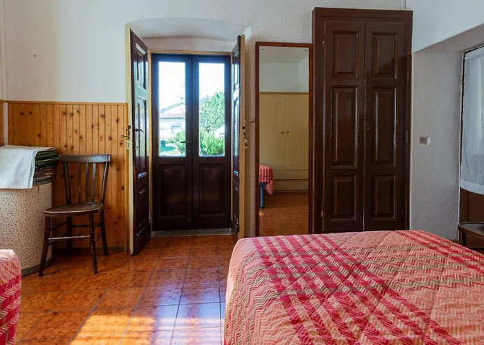 Carolina By Interhome * Cremia